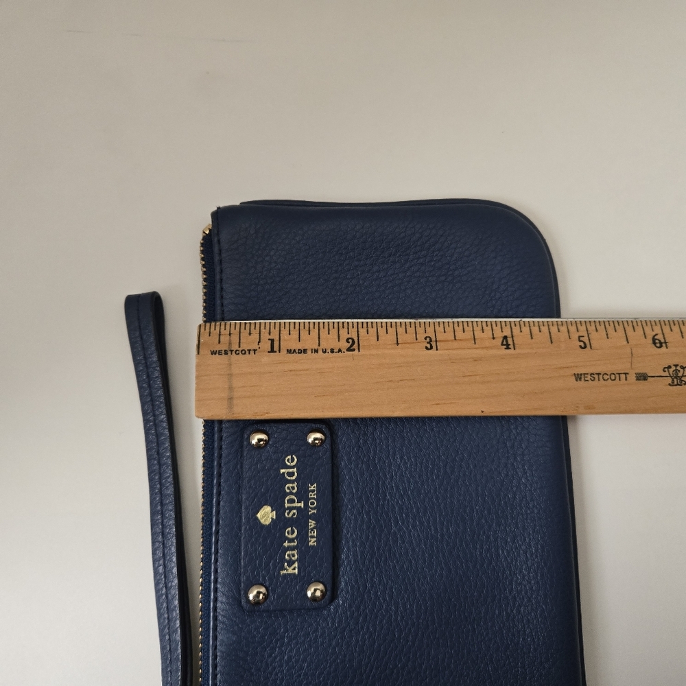Kate Spade Wristlet - Picture 7 of 7